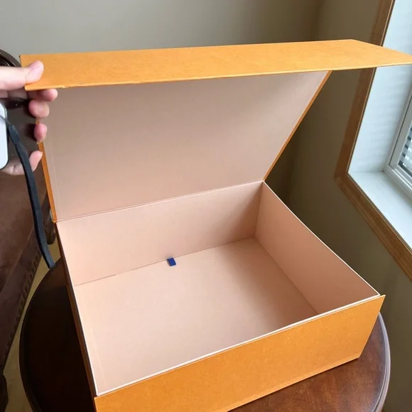 Louis Vuitton Signature Orange Gift Box - Picture 5 of 8